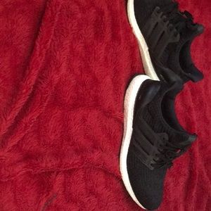 💢Adidas Ultra Boost💢